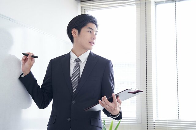 【新学年】塾通いにかかるリアルな月謝を「小学生・中学生」ごとに確認