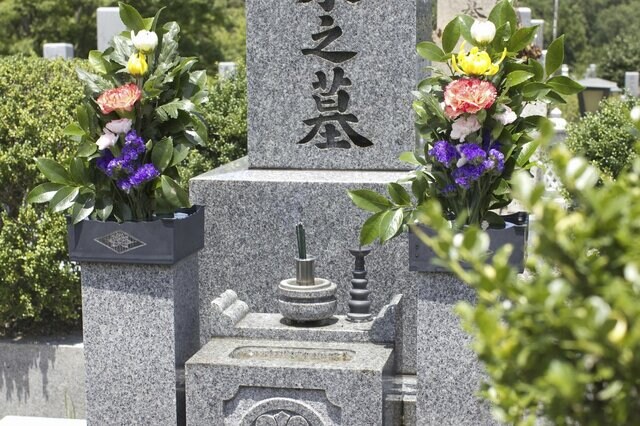 お墓は本当に必要なのか。供養と管理にかかるお金を考える