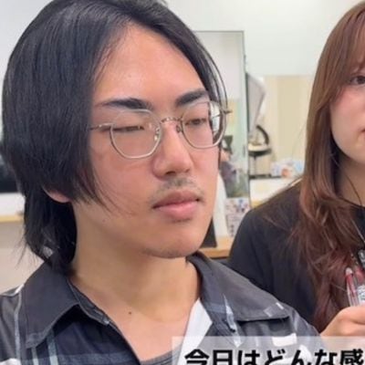 「どうしていいか分かんない…」と来店した男性　カットで伸ばしっぱなしヘアから<センターパート>に大変身！