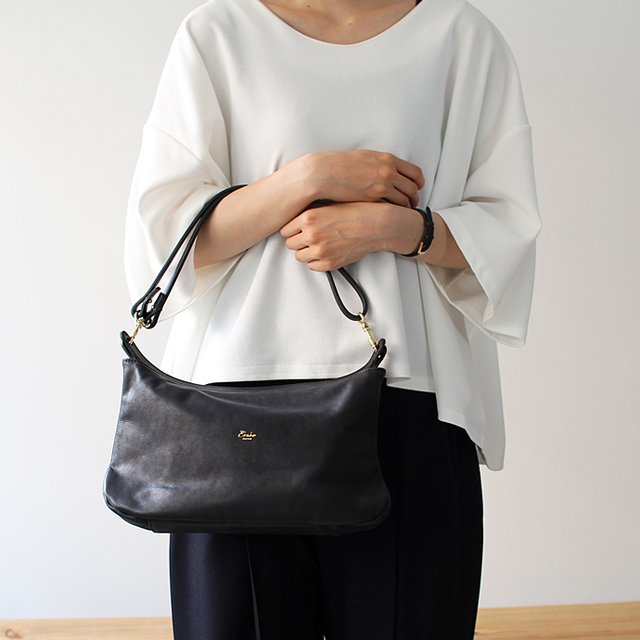 Ense - pochette 2wayレザーポシェット pens-330 ¥27,000（税込）