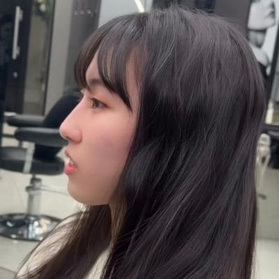 【大変身】女性が成人式後に大胆イメチェン！20㎝ばっさりカットでカジュアルなマッシュショートへ変身