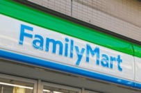 ファミマ「働きやすさ」重視でユニフォーム刷新。コンビニ大手3社は何を競ってる？次世代の競争軸を解説