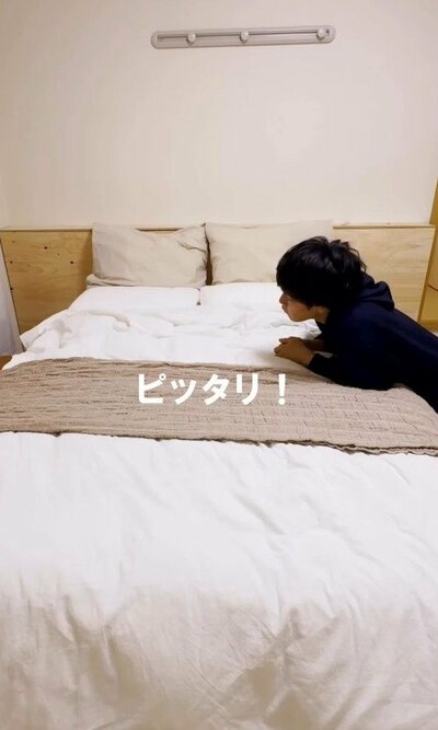 アフター：ぴったりサイズで収まった壁面収納棚