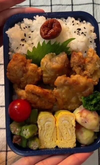 完成した「鶏の唐揚げの旦那弁当」