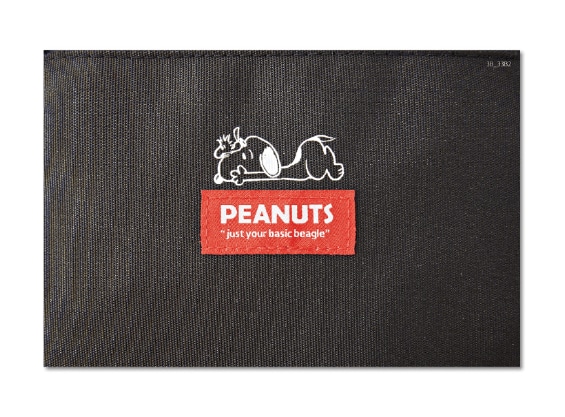 マチ付きでタップリ収納できる