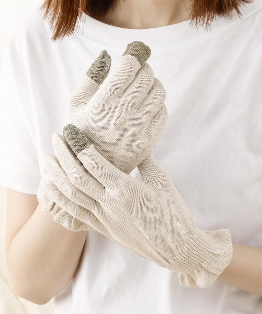 《スマホ操作対応！》保湿グローブ／hemle