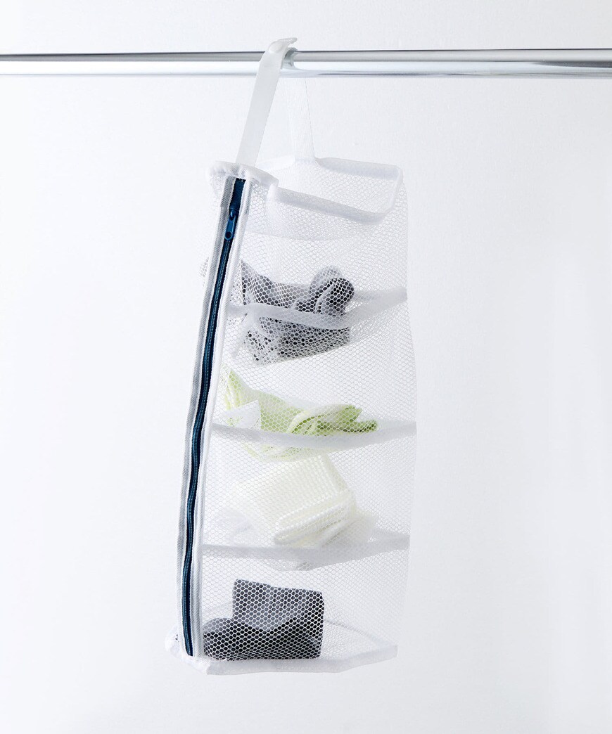 3COINS公式 そのまま干せるくつしたランドリーネット 画像