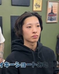 短髪とパーマで悩む男性がイメチェン　「モテすぎ注意」な仕上がりに反響