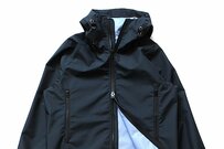 気負いすぎない着心地が良い。さらっと羽織れて、人ともかぶりにくいマウンテンパーカー3選