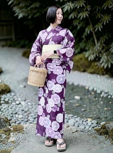 68歳マダム】2種類の紫色の浴衣を艶やかに着こなす！大人の余裕と品格