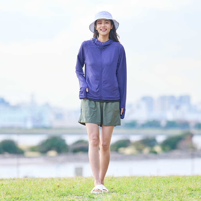 かかとにストラップがないタイプ