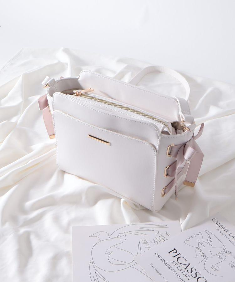 出所：ハニーズ公式通販 レースアップショルダー