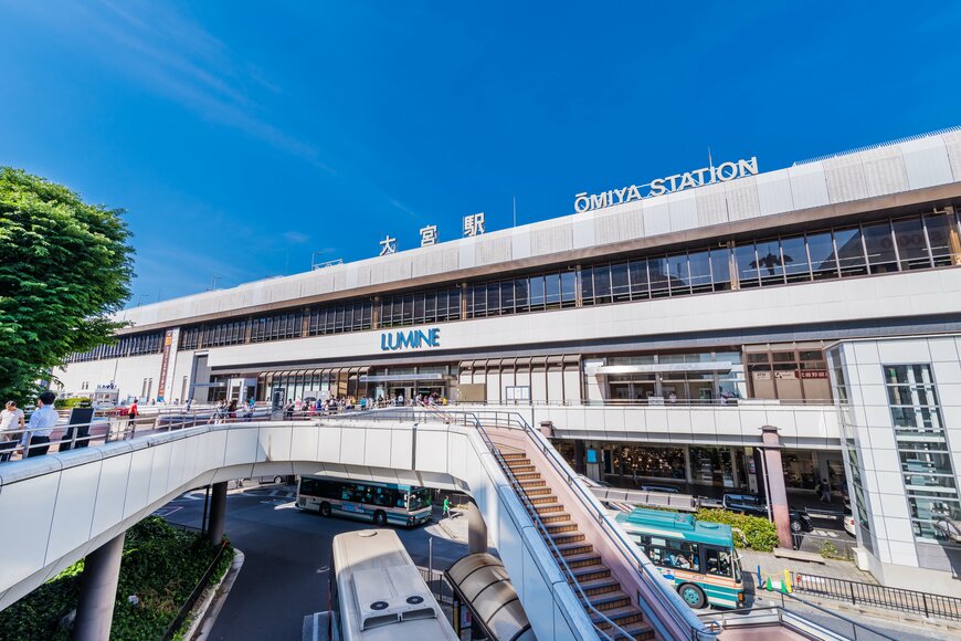 埼玉県の大宮駅で見かけた「珍しい新幹線」　思わず二度見してしまう斬新なデザインが話題に