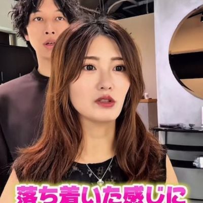 【大変身】女性がカット＆カラーで大胆イメチェン！「ラベンダーアッシュカラー」で上品な姿に