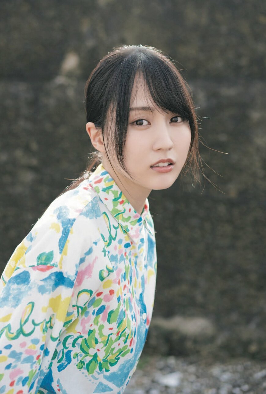 出所：株式会社東京ニュース通信社「『今の私が一番私らしい。』1万字に及ぶロングインタビューで紐解く、乃木坂46・賀喜遥香の心境。モッズコート姿がクールに映る、B.L.T.1月号の表紙画像を公開！」 