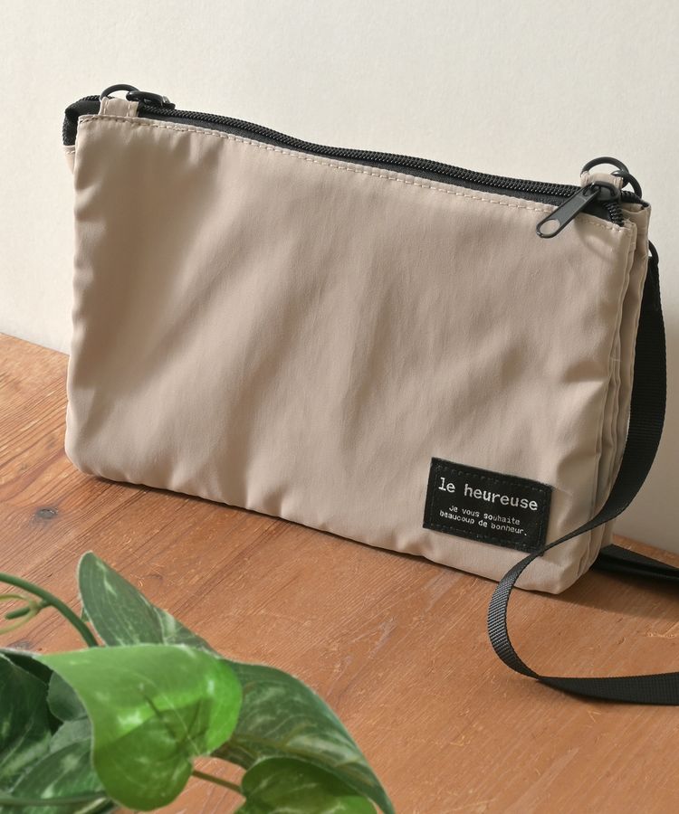 出所：ハニーズ公式通販 ミニショルダーバッグ