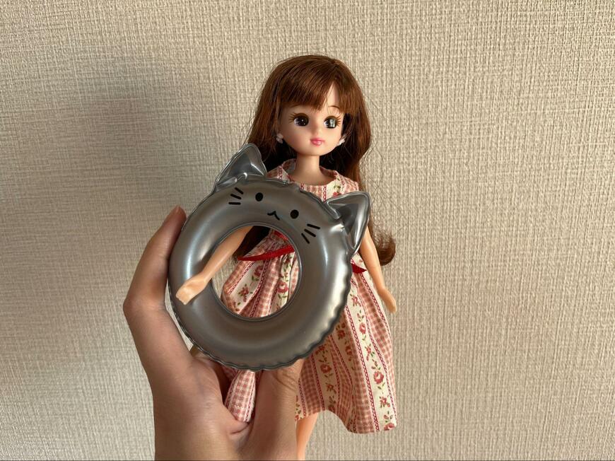 セリア、ミニ浮き輪ネコ画像