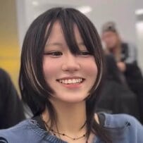 「1年前に戻したい」と希望する女性が”ウルフカット”で大胆イメチェン！カッコ可愛いアフターに笑顔こぼれる