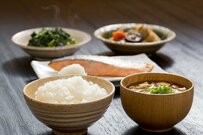 老齢年金世代「65歳以上・リタイヤ世帯の平均は？」貯蓄・生活費・年金月額