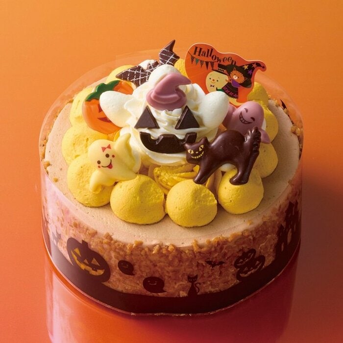 ハロウィンのモチーフが賑やかに飾り付けられた「ハロウィンかわいいオバケのデコレーション」