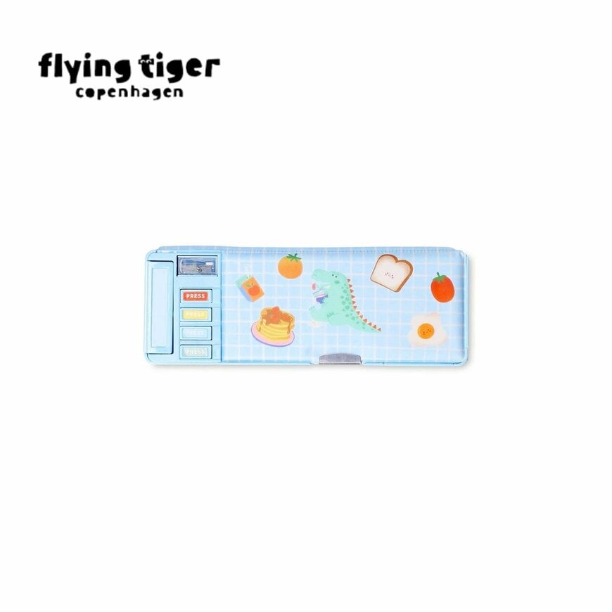 出所：Flying Tiger Copenhagen 多機能ペンケース（恐竜）