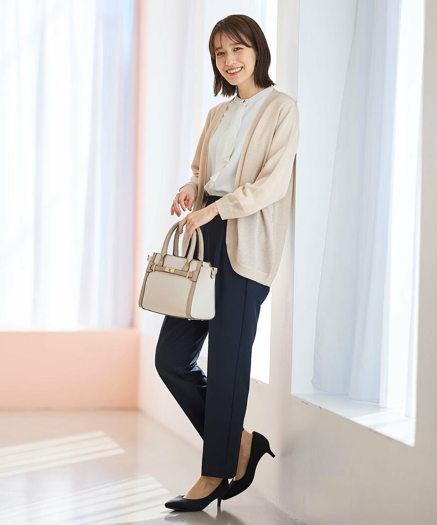 出所：ハニーズ公式　８分袖ラウンドカーデ