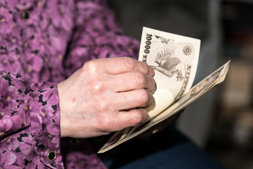 65歳以上の「介護保険料」年金月額15万円だったら月いくら支払う？兵庫県《三田市と神戸市の場合》年間でどれくらい差が出るか