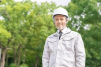 「70歳代の一人暮らしだと老後が不安です」平均的な貯蓄額はいくら？就業率や年金額も