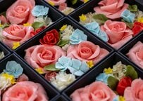 高級なフラワーボックスかと思いきや…驚きの正体に「匠の技」「ベルサイユの世界」と話題