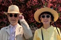 【60代夫婦】ギンガムチェックのリンクコーデが素敵！さりげないリンクカラーもおしゃれ