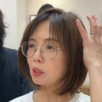 【大変身】女性がショートボブに大胆イメチェン！素敵な髪型に変身し「かわいい！」と思わず拍手