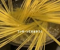 「どーんとパスタのみ！」上京したて料理初心者OLが作る「明太子パスタ弁当」が可愛すぎると話題