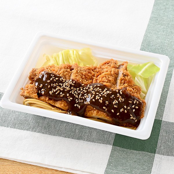 ファミリーマートの新商品:八丁味噌だれのチキンカツ