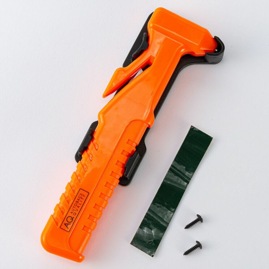 出所：オートバックス公式ブランドサイト　AQ. 緊急脱出用ハンマー