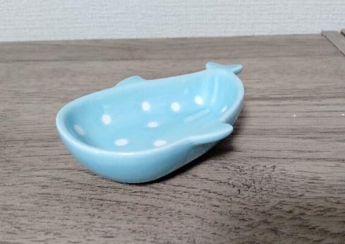 筆者撮影（セリア、ミニプレート ジンベイザメ）