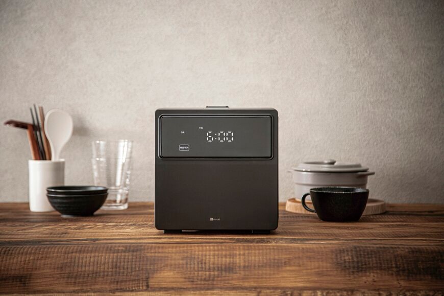 出所：株式会社ニトリホールディングス　スクエア炊飯器（4合炊き）