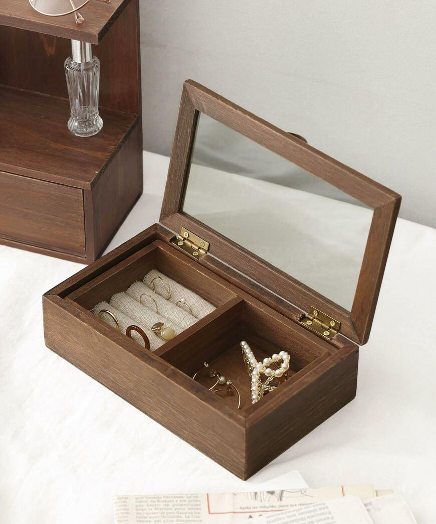 出所：パルグループ公式ファッション通販サイト 3COINS 2wayコレクションケース