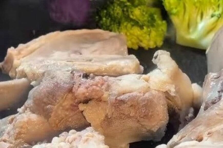 【女子高生弁当】元料理人の父が娘に作る「プルドポーク＆鶏たま弁当」　本格派なのにかわいい彩りが最高