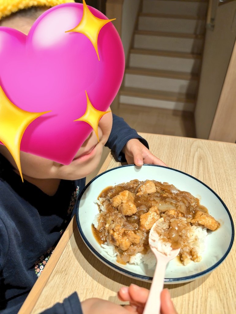 有り余る玉ねぎを大量に使ったハッシュドビーフ(チキン)