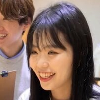 「髪のボリュームが多くてイモっぽくなる」女性がミニボブで印象チェンジ！おしゃれな仕上がりに笑顔こぼれる