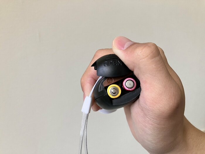 猫の手ハンディファンの電池交換