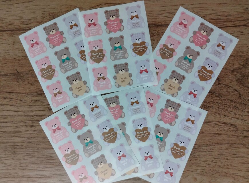 筆者撮影（セリア、メッセージステッカー くま）