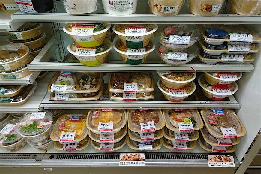 静かな大物、食品容器の革新が支える中食市場の急拡大