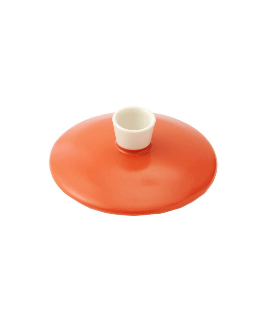 フタはひっくり返しすと茶こしを置けるデザインです／出所：パルグループ公式ファッション通販サイト 3COINS 茶こし付きマグ／台湾さんぽ