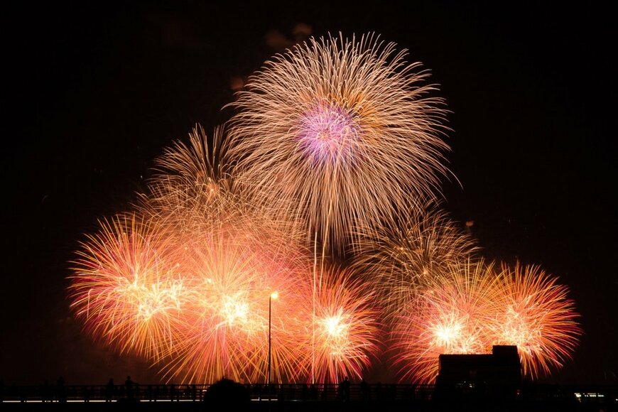 花火大会のイメージ