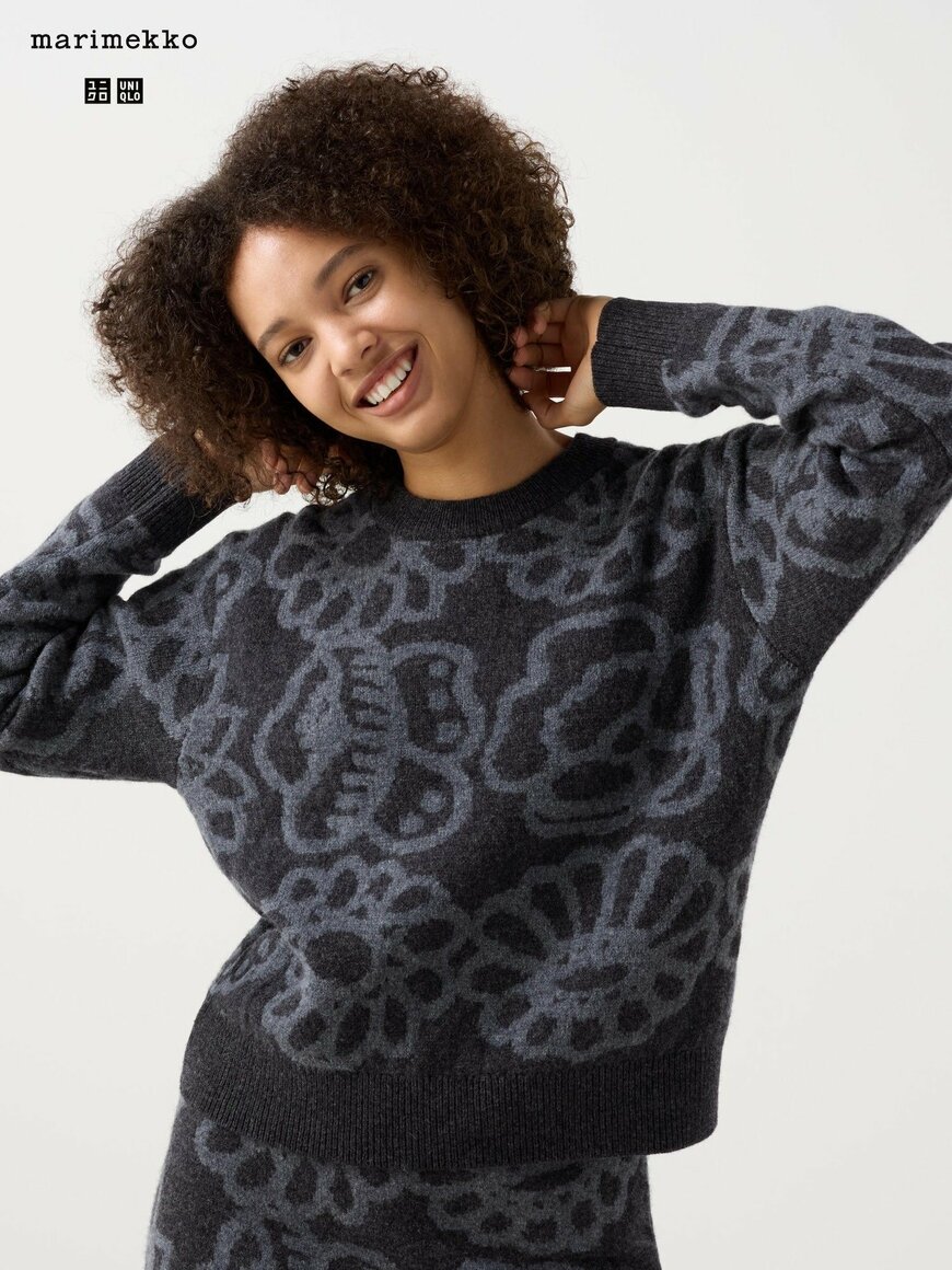 ユニクロ　ラムクルーネックセーター