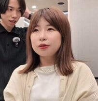 白髪を染めたい女性が変身　落ち着いた雰囲気の髪型で印象激変