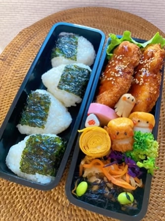 本日のちくわ君は『チキンカツ弁当』