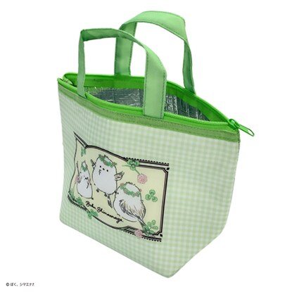 側がアルミ蒸着フィルムになっているので、保冷効果も!