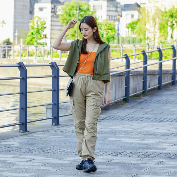 ワンピースとファスナーベストのセット